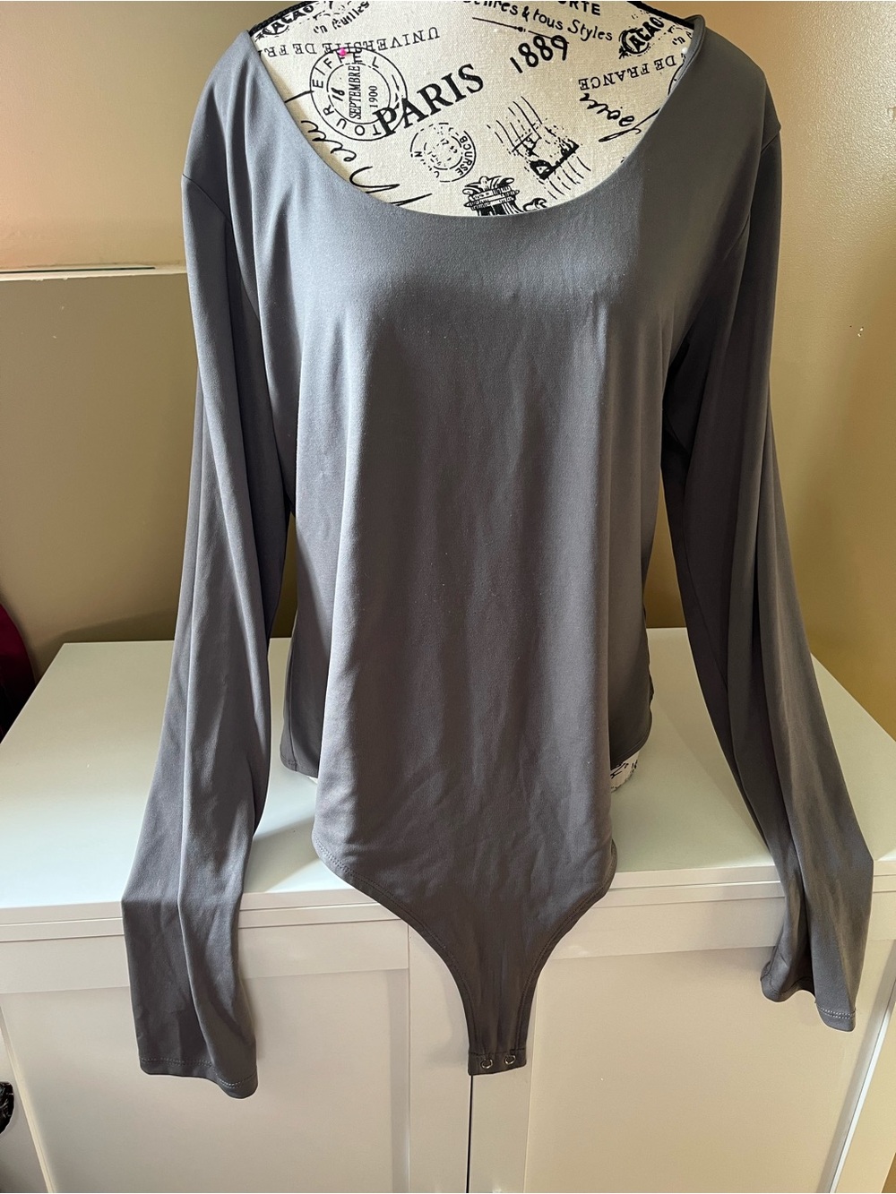 Kismet Gray Scoop Neck Long-Sleeve Bodysuit